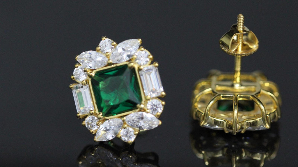 luxurious  green emerald 1.00 carat and side 0.70 cents diamond  stud 14k yellow gold earrings