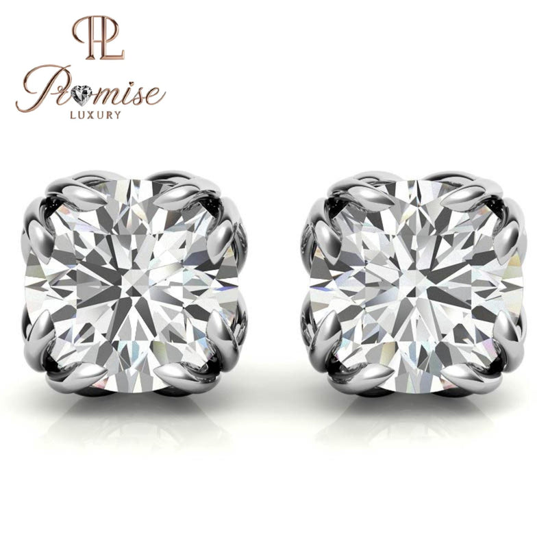 Classic Round Diamond Stud Earrings in Platinum with Claw Prong Setting – Bold, Timeless & Unmatched Brilliance