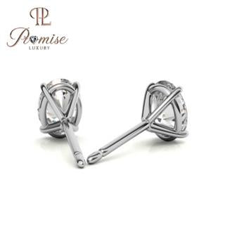 Oval Cut Lab-Grown Diamond Stud Earrings in White Gold – Timeless Sparkle with Elegant Elongated Brilliance
